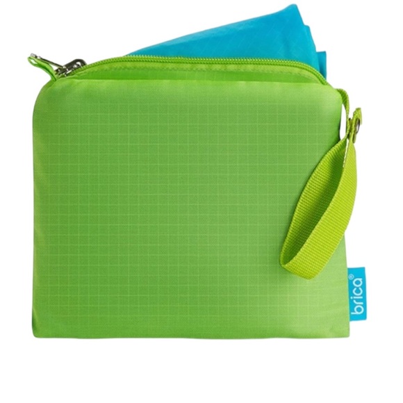 Munchkin Brica Go Play Travel Mat - Picture 2 of 3